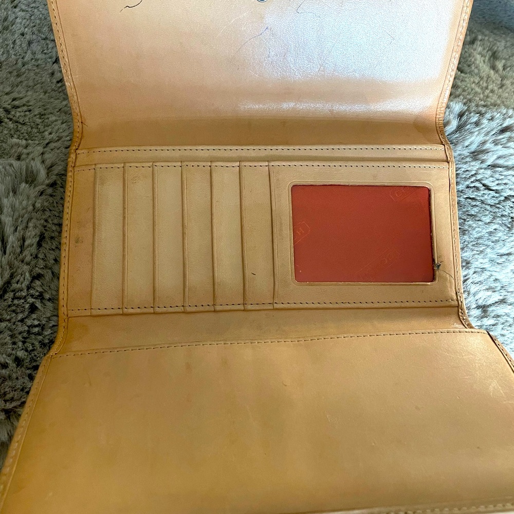 Coach Wallet - Picture 4 of 4